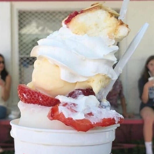 Snoball with all the fixins&#39;